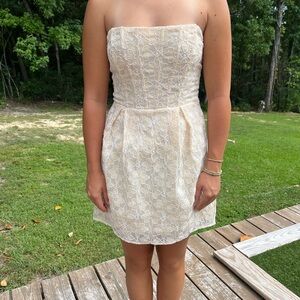 Storia Strapless Cream Lace Dress